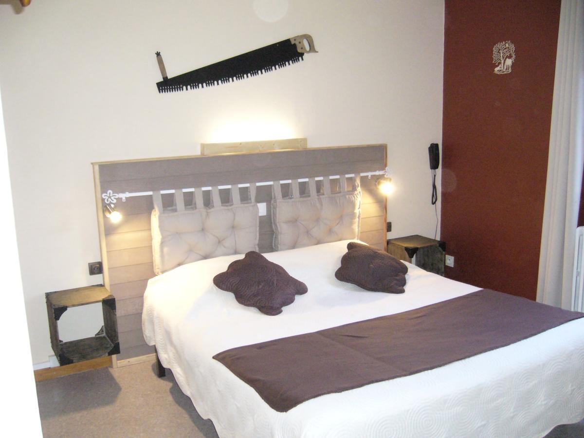 Hotel Auberge Du Grand Git La Chaux Neuve ภายนอก รูปภาพ