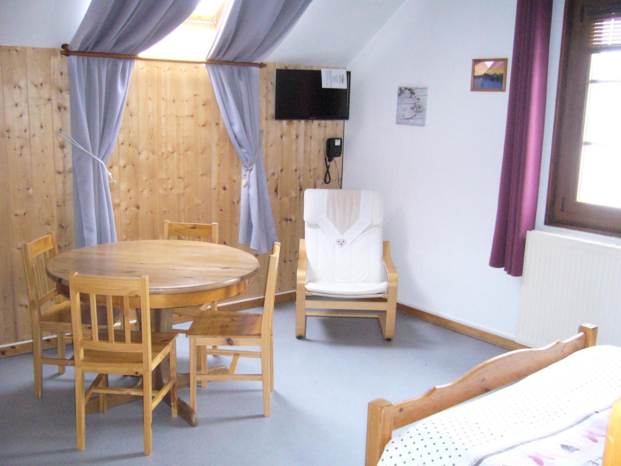 Hotel Auberge Du Grand Git La Chaux Neuve ภายนอก รูปภาพ
